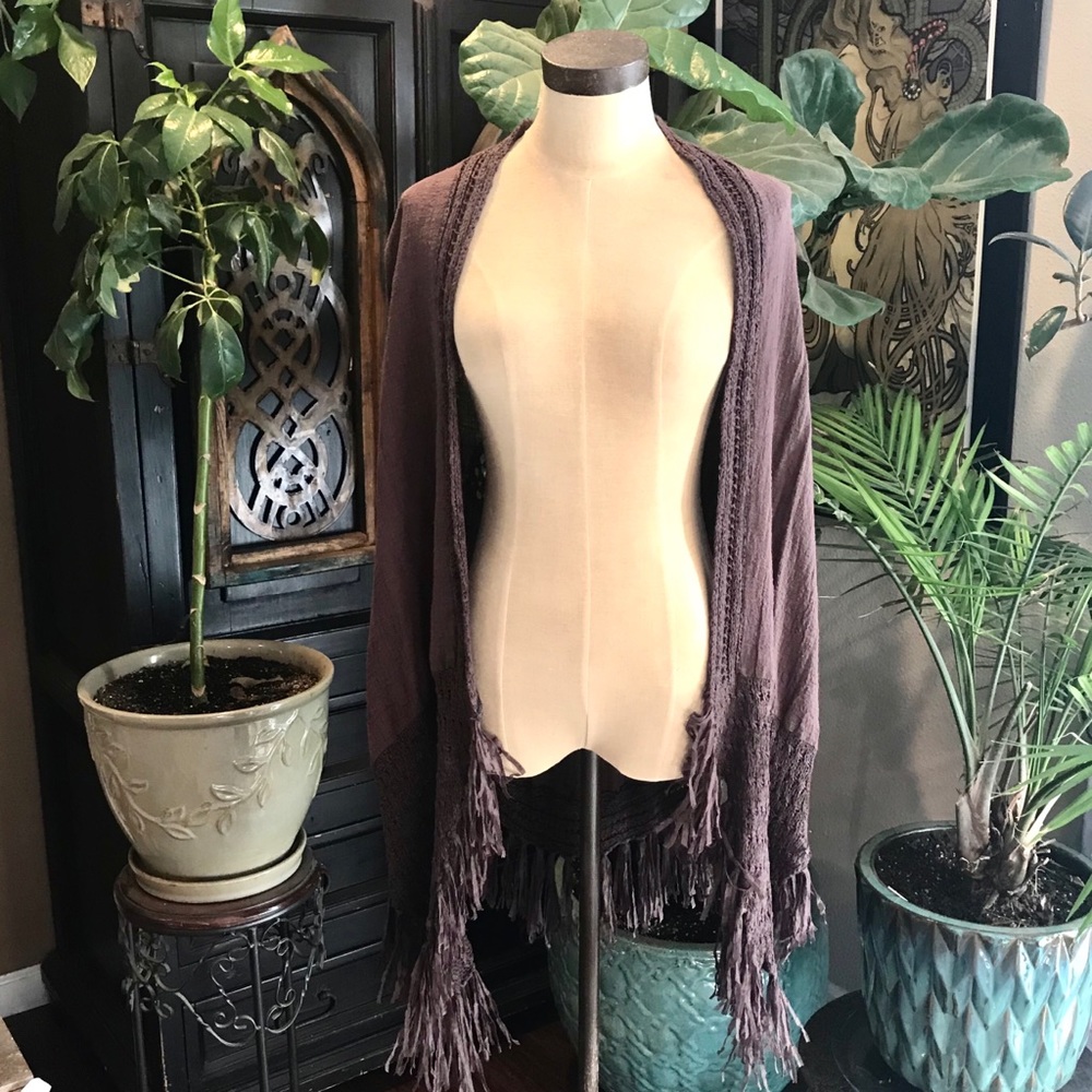 Avril boho linen & cotton tassel crochet kimono - Picture 3 of 8